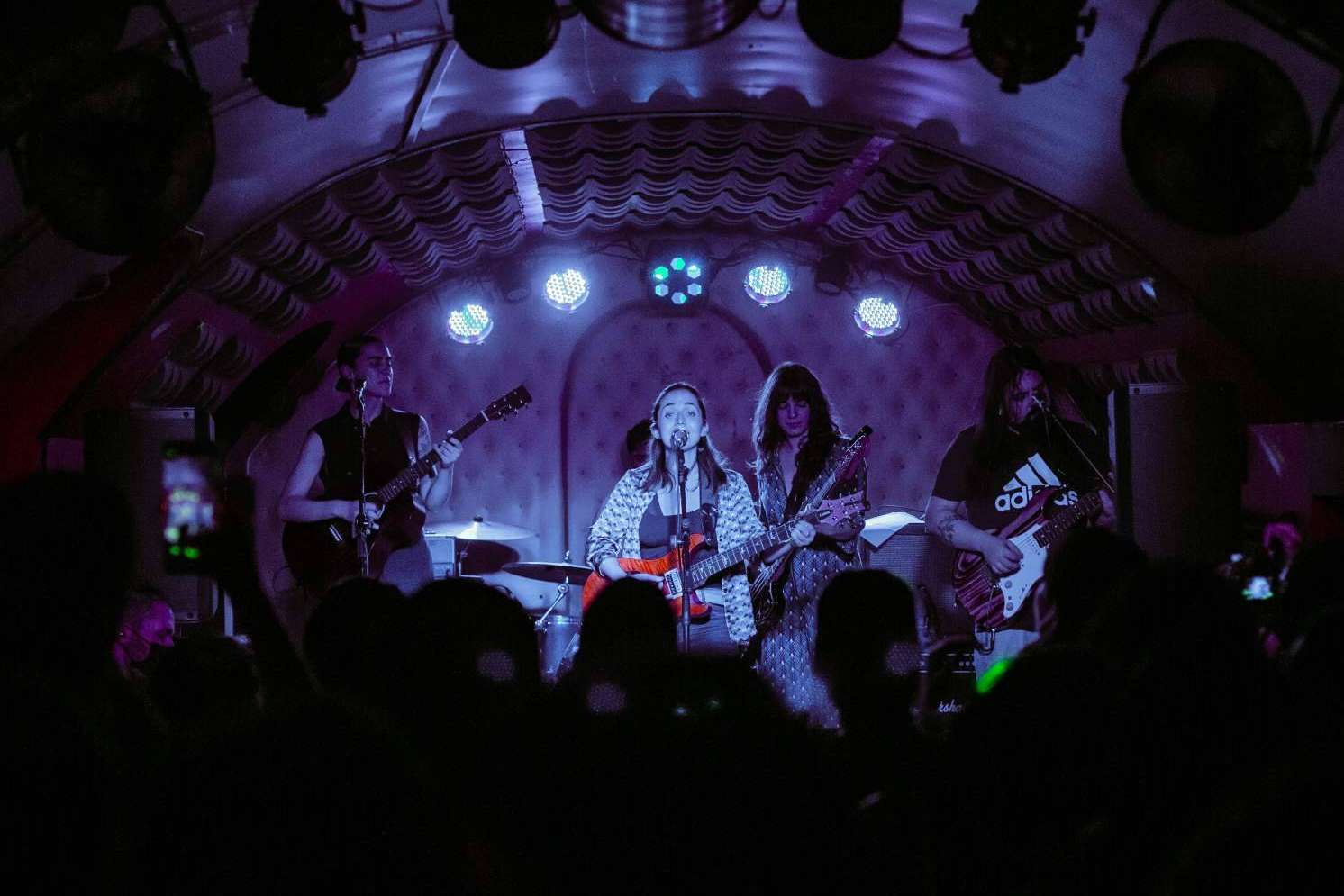 Valiente Cobarde presenta su primer disco FIERAS