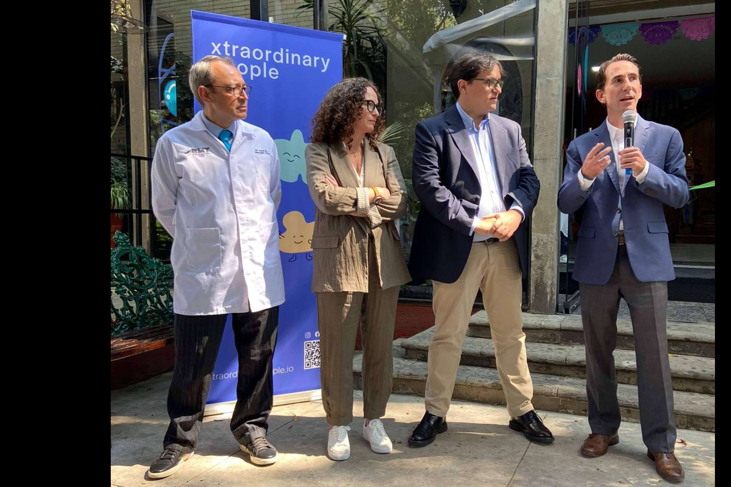 Los ponentes destacaron su compromiso con la atención integral y personalizada a las personas neurodivergentes