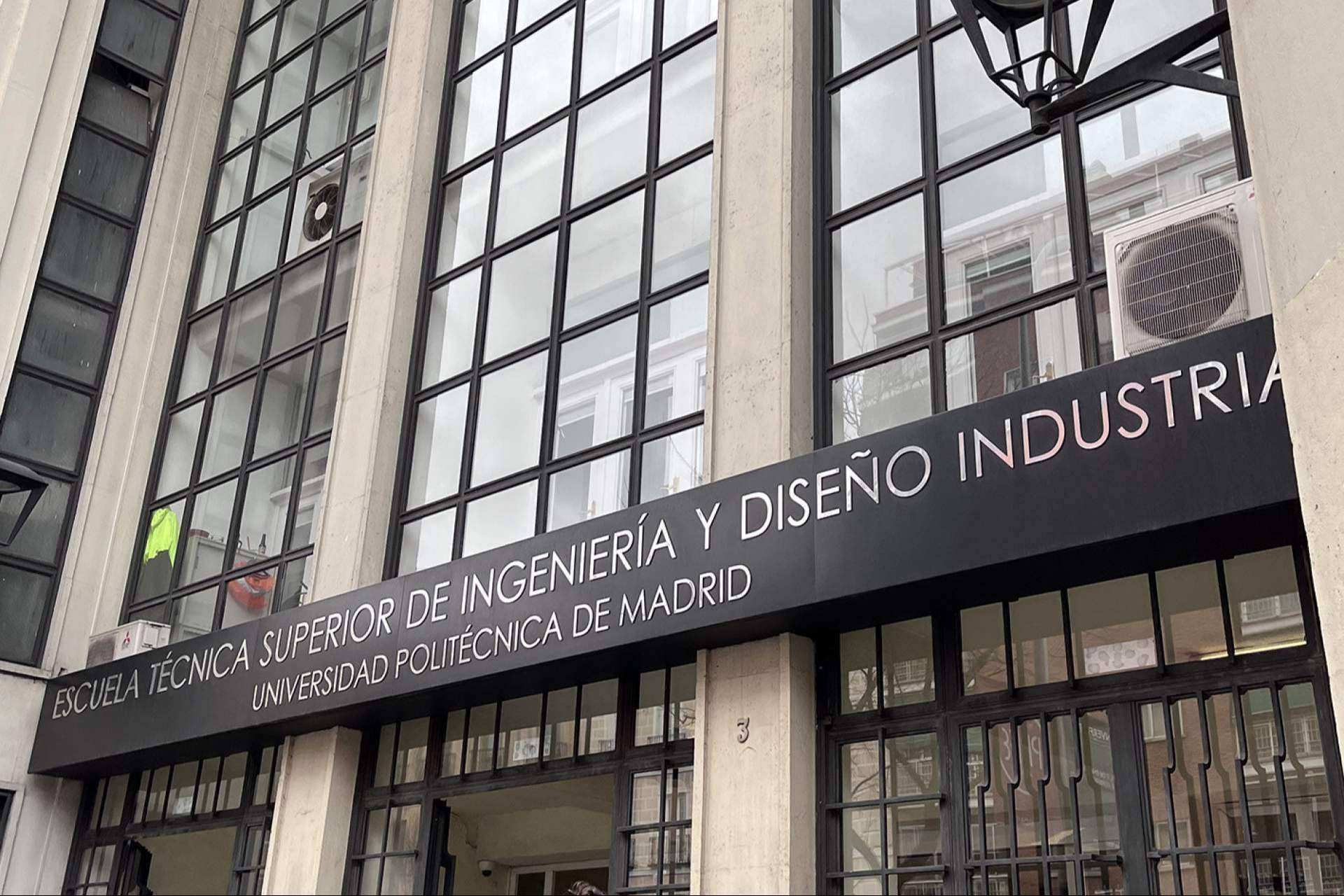 MASTER BATTERY suministra baterías a la Politécnica de Madrid para su Cátedra de investigación